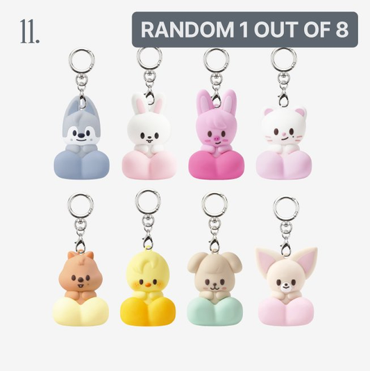 [PRE-ORDER, OFFLINE] STRAY KIDS SKZ World Tour RUN IT SEOUL OFFICIAL MERCH SKZOO SCRET CLICKER KEYRING(RANDOM 1 OUT OF 8)